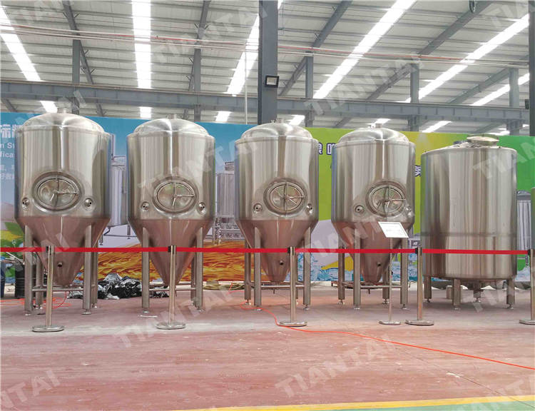 <b>5 bbl Hotel beer making equipment</b>